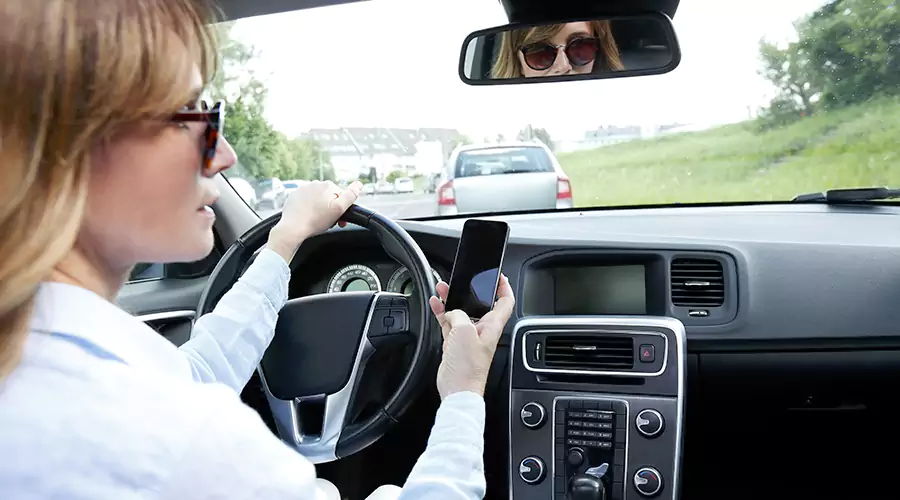 Distractions Can Negatively Impact A Drivers Abilities